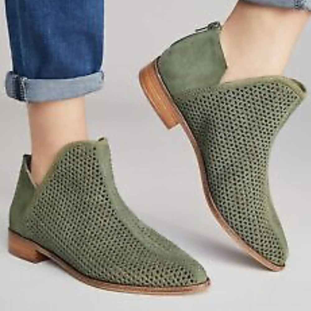 KELSI DAGGER BROOKLYN ALLEY SUEDE ANKLE BOOT OLIVE 8.5